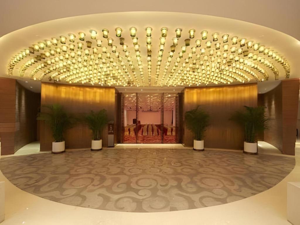 The Lakeview Hotel Beijing
