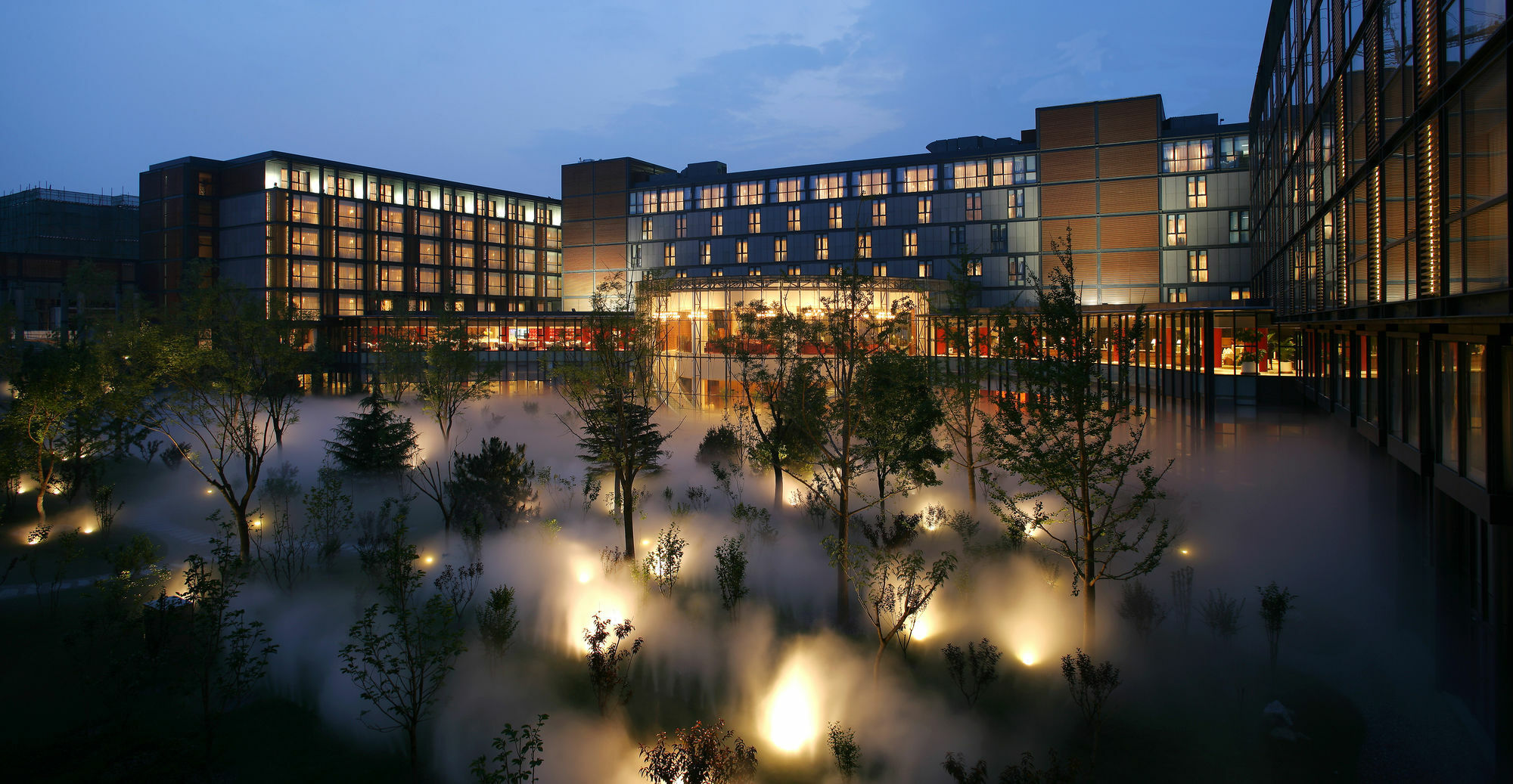 The Lakeview Hotel